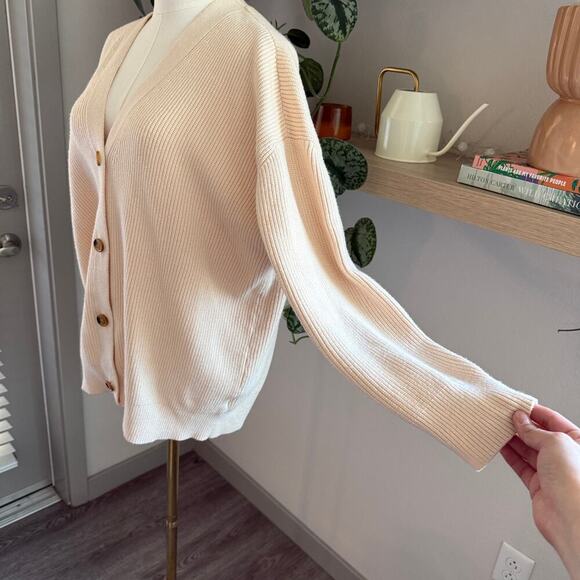 Lillusory Oversized Button-Front Cardigan Sweater Beige Ribbed Knit Size M - Picture 6 of 10